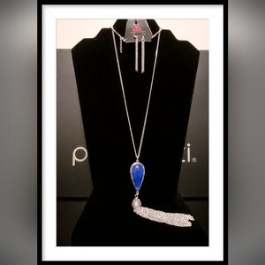 Paparazzi Jewelry Zen Generation Necklace and Earring Set.